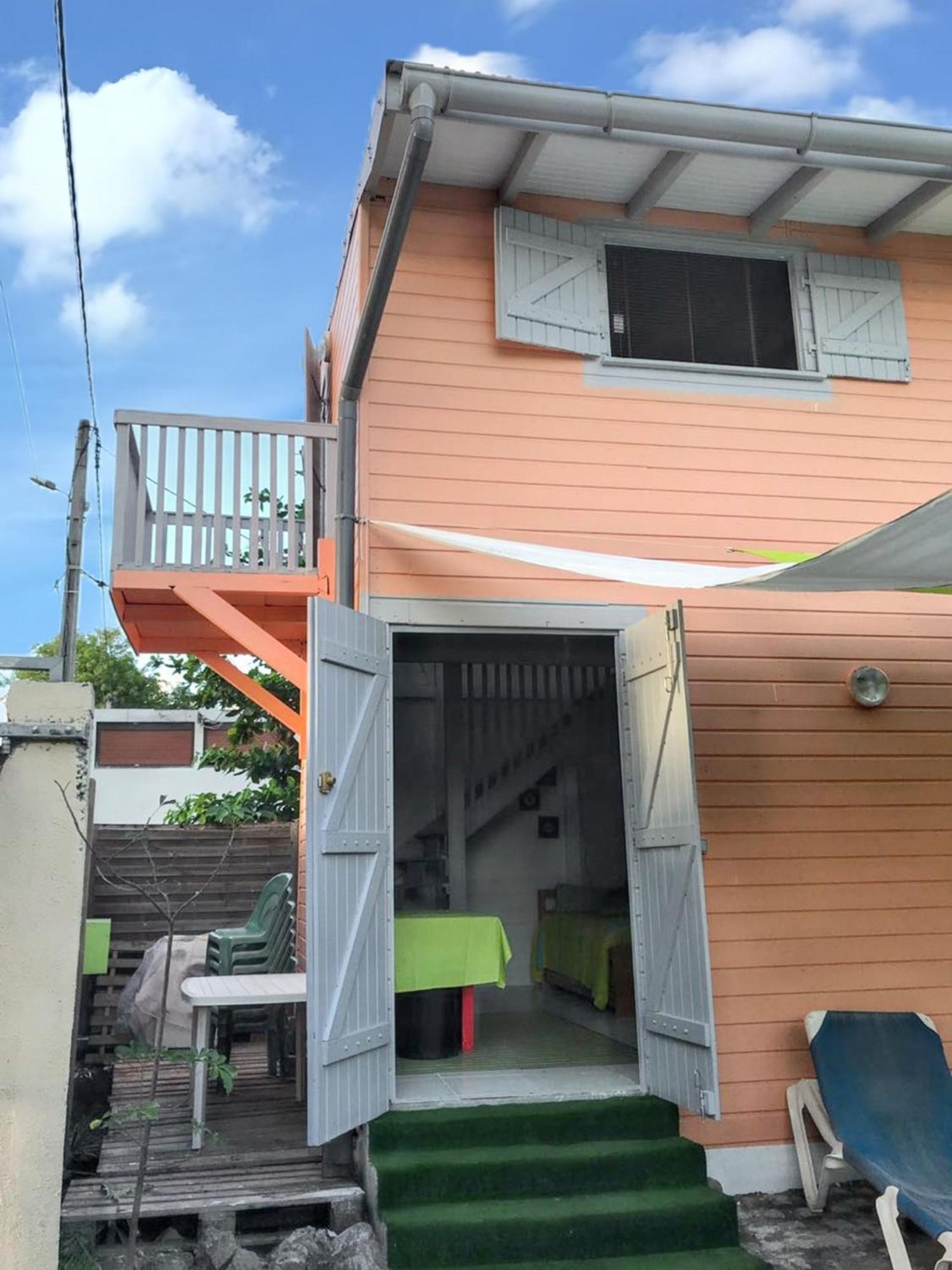 Appartement Cosy Au Carbet Avec Balcon Et Vue Sur Mer 70 M² Le Carbet Exterior foto