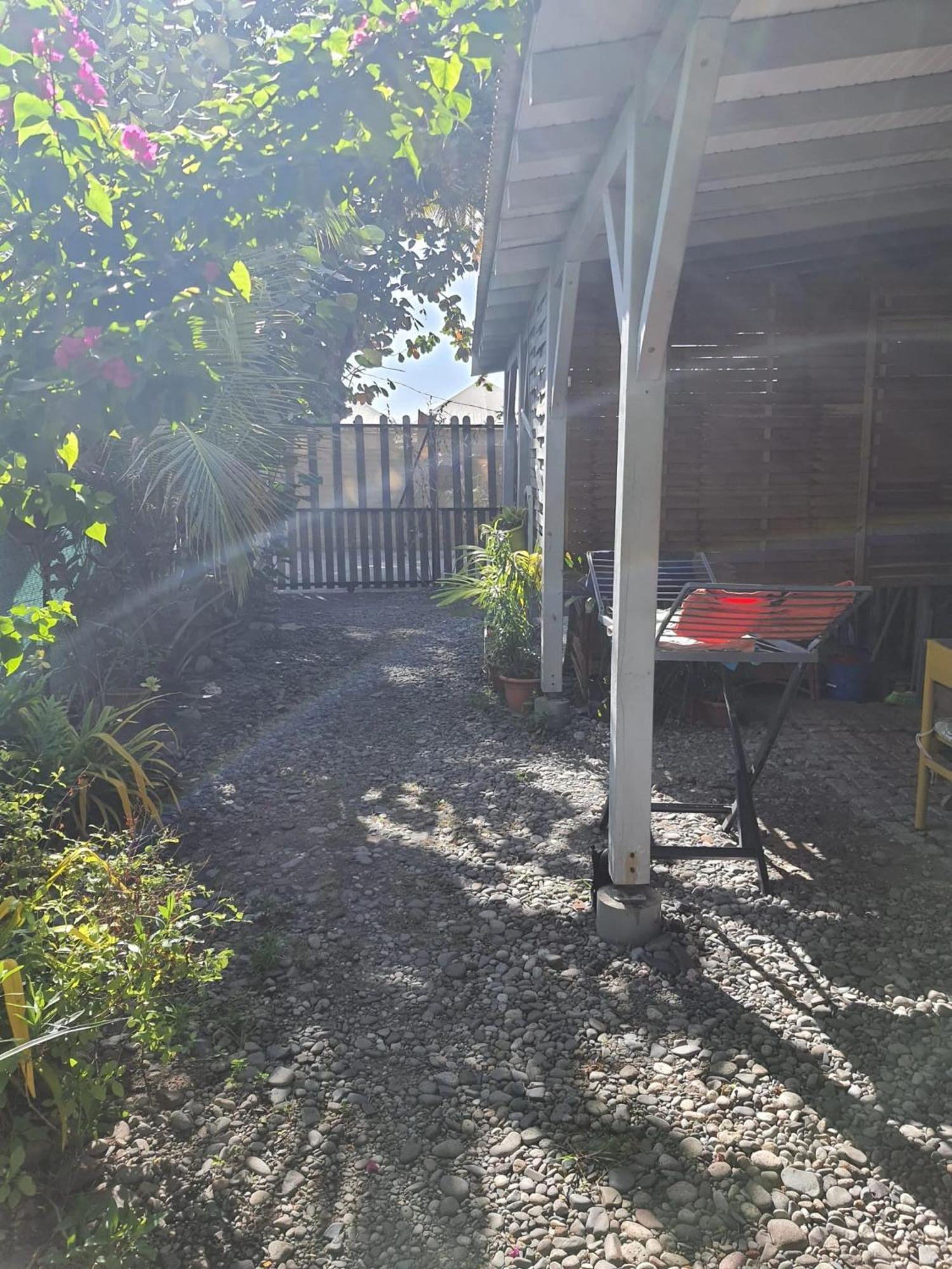 Appartement Cosy Au Carbet Avec Balcon Et Vue Sur Mer 70 M² Le Carbet Exterior foto